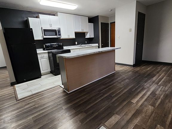 2nd image of 1552 Kay Ave
