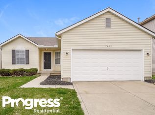 7642 Farm Hill Dr, Blacklick, OH