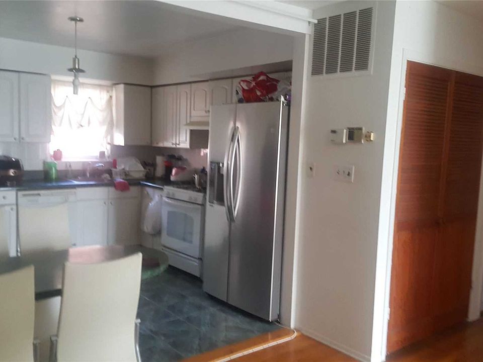 2nd image of 144-14 29th Rd
