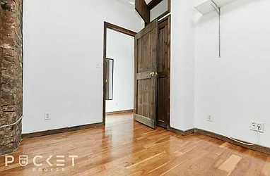 Rented by PocketBroker Inc