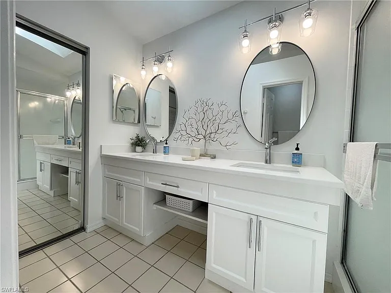 341 Emerald Bay Cir #T5 — Photo 14