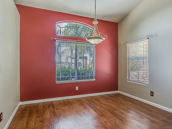 5th image of 1751 Poppy Dr