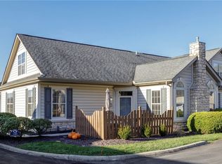 1303 Golf Course Dr, Washington, PA 15301