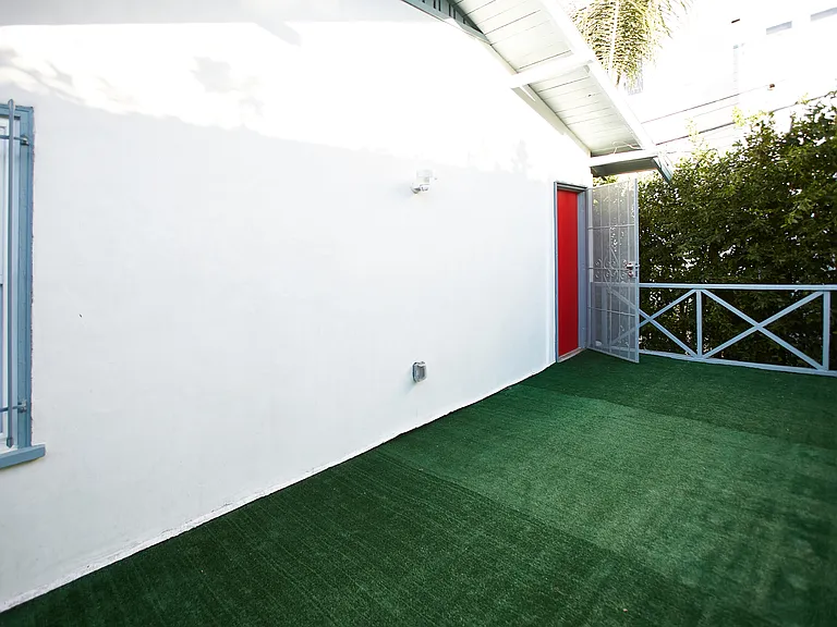 1038 N Crescent Heights Blvd #B — Photo 9