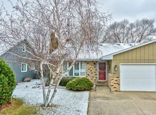 922 W McKinley Rd, Ottawa, IL 61350