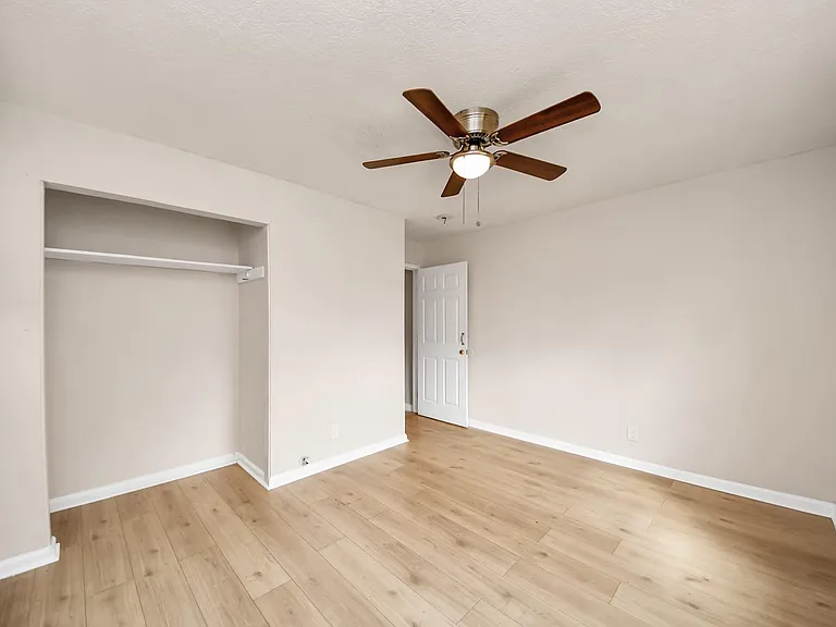 10506 Sierra Dr — Photo 20