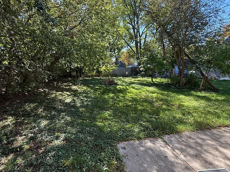 1420 Francis St #1 — Photo 13