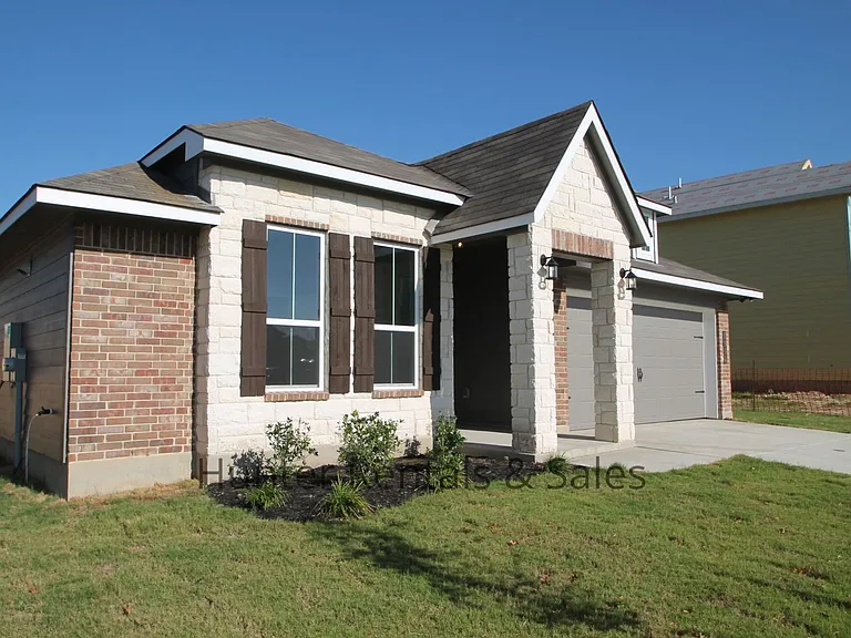 1902 Bayou Wood Ln — Photo 2