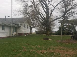 7179 Rosedale Rd, Blue Mound, IL 62513