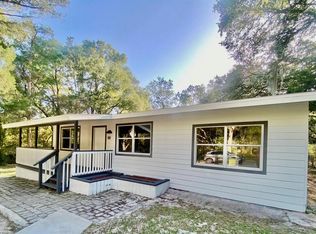 914 S Massachusetts Ave, Deland, FL 32724