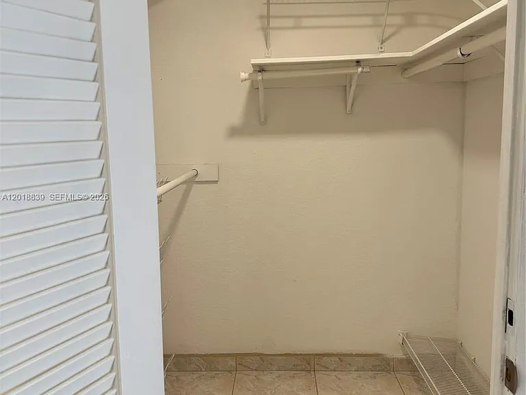 6039 Collins Ave #537 — Photo 11