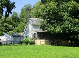 718 Powell Rd, Hastings, MI 49058