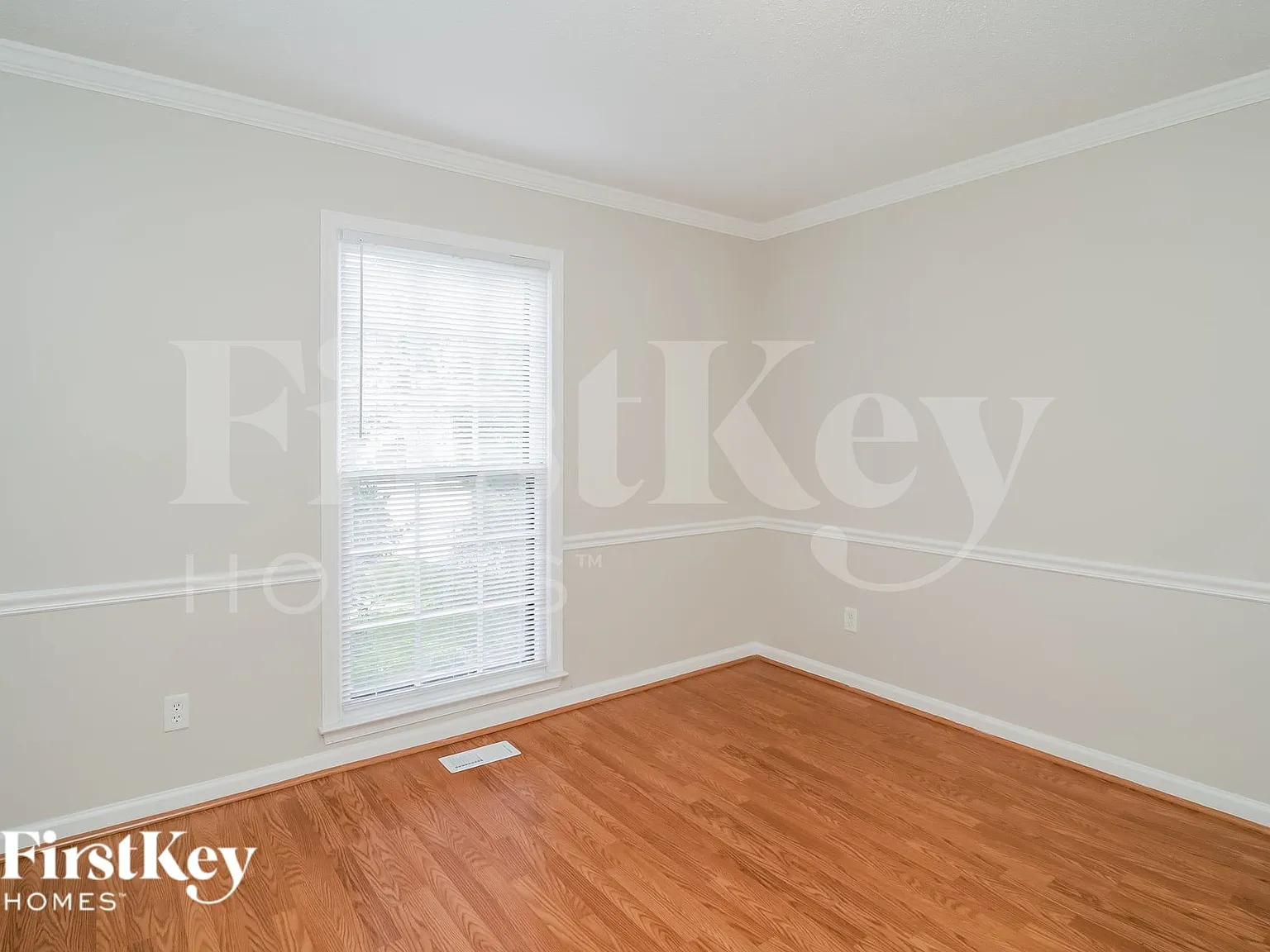 3 bed, 2.5 bath, 1740 sqft, $2,385 — Photo 4