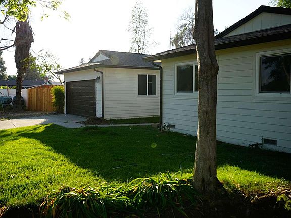 3rd image of 2214 Fordham Ave
