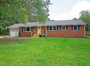 4009 Sedgehill Ct, Greensboro, NC 27407