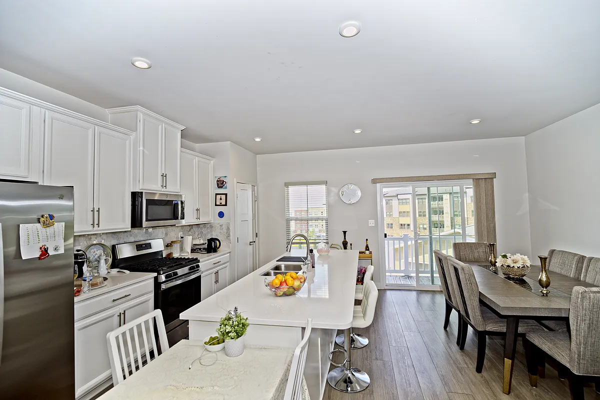 Building Photo - 46324 Mount Kellogg Ter
