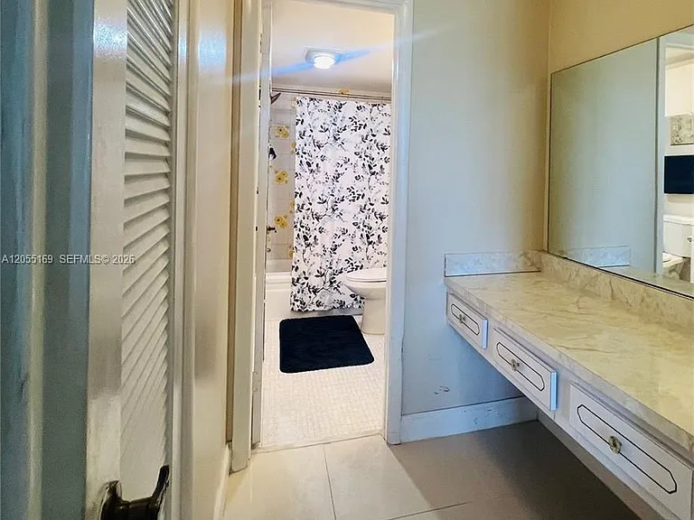 8900 Washington Blvd #409 — Photo 19