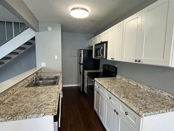 2nd image of 804 W Tiffany Dr APT 3