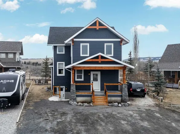 216 Cottageclub Cres, Rocky View County, AB T0L 1N0
