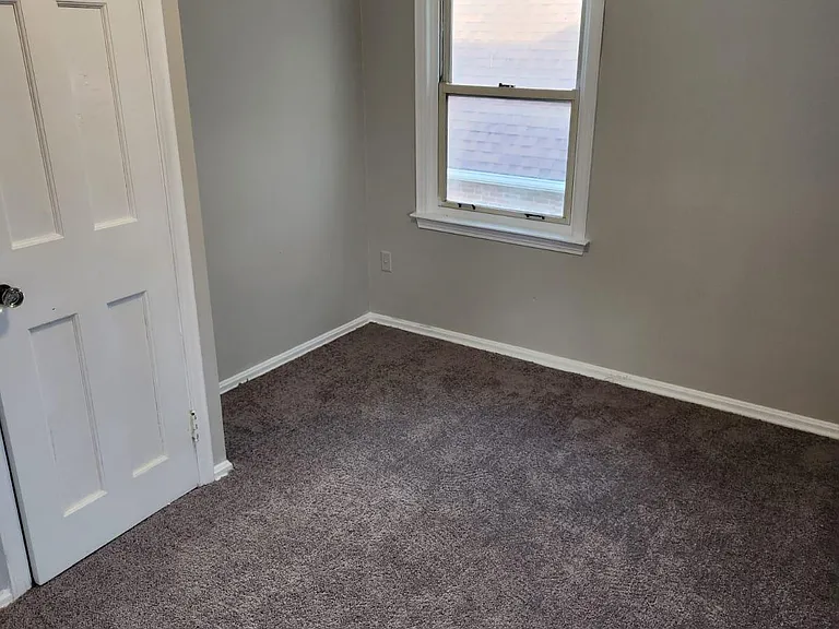 22370 Tracy Ave — Photo 13