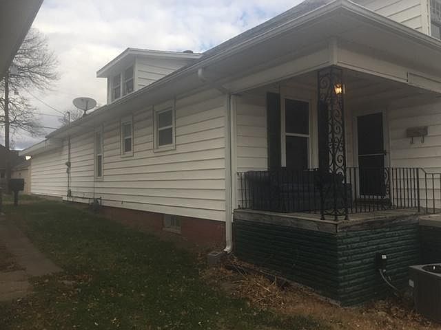 2nd image of 2943 Sylvanie St