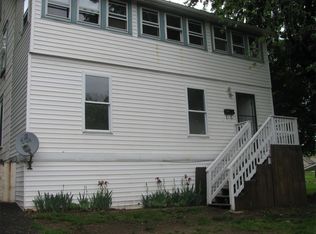 212 Jackson St APT 1, Hancock, MD 21750