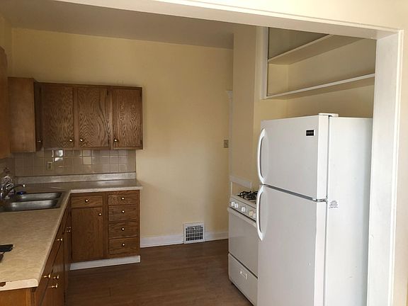 5th image of 530 N Corona St