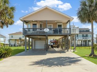 4003 Reeves Dr, Galveston, TX 77554