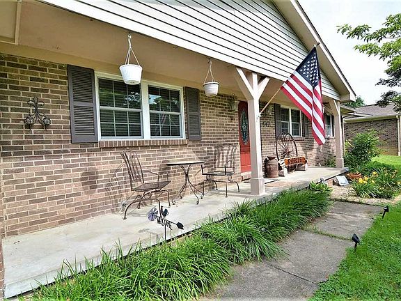 2nd image of 5411 E Esche Dr