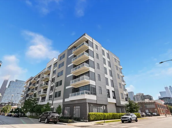 367 W Locust St #506, Chicago, IL 60610