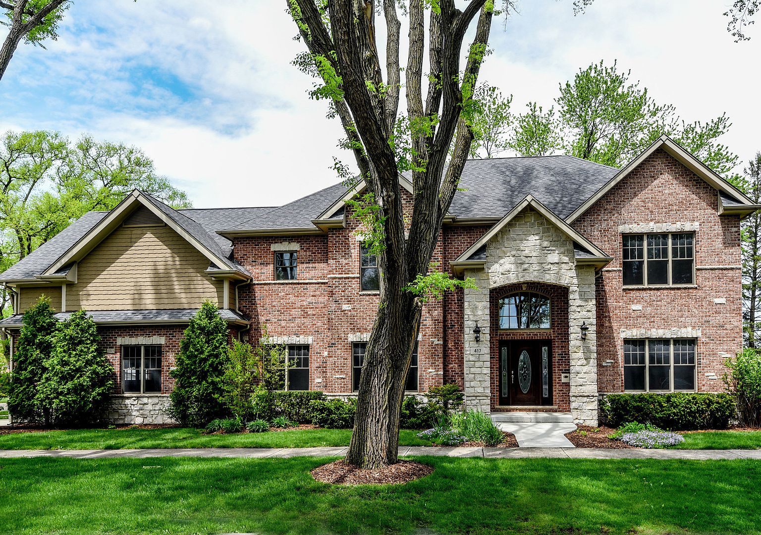 417 W Division St, Itasca, IL 60143 | Zillow