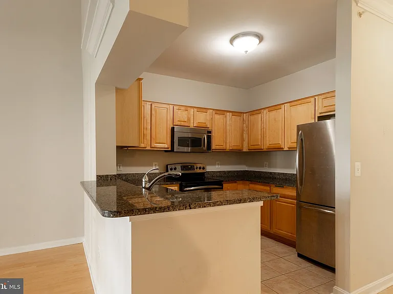 4551 Strutfield Ln #4422 — Photo 9