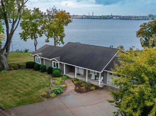615 Fairview Ave, De Pere, WI 54115