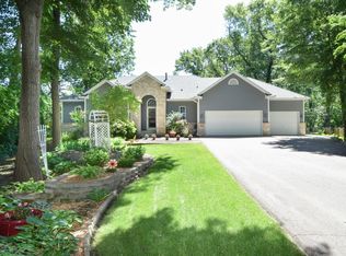 1514 Cloud Dr NE, Blaine, MN 55449