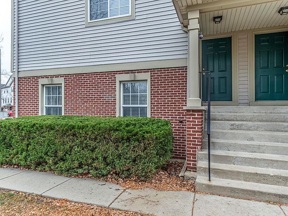2nd image of 180 Monarch Dr Unit 26S
