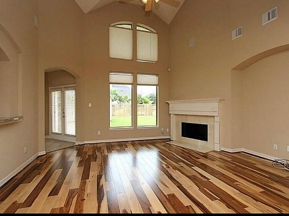 5th image of 5703 Calico Crossing Ln