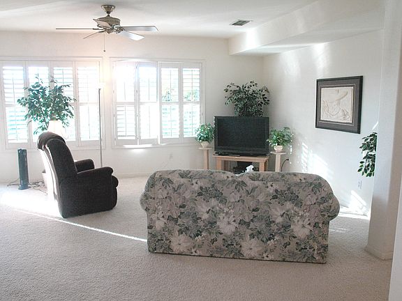 2nd image of 708 Geary Ln