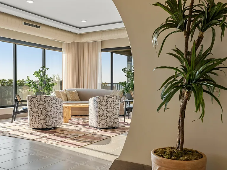 Clubroom 4