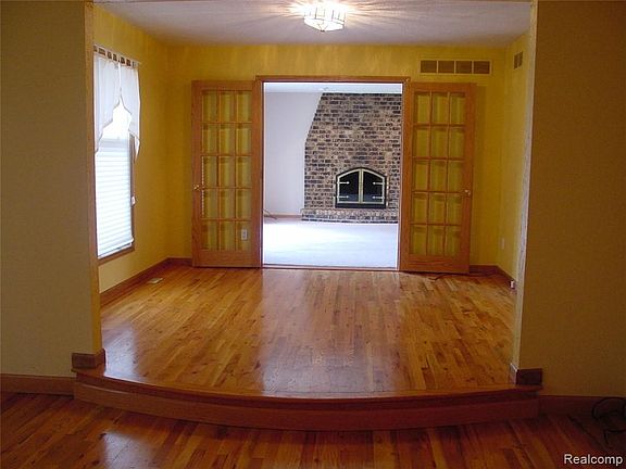 3rd image of 35238 Vargo St