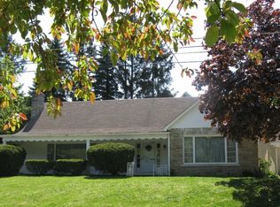 635 W Arlington Rd, Erie, PA 16509