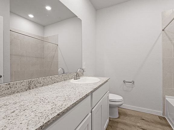5th image of 25329 Carnation Ct
