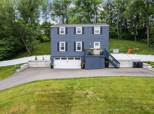221 Cheryl Dr, Sewickley, PA 15143