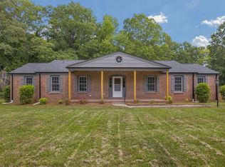104 Arrowood Ln, Laurens, SC 29360