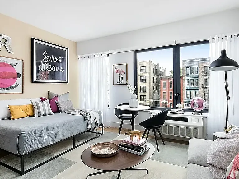 237 11th St #6C — Photo 1