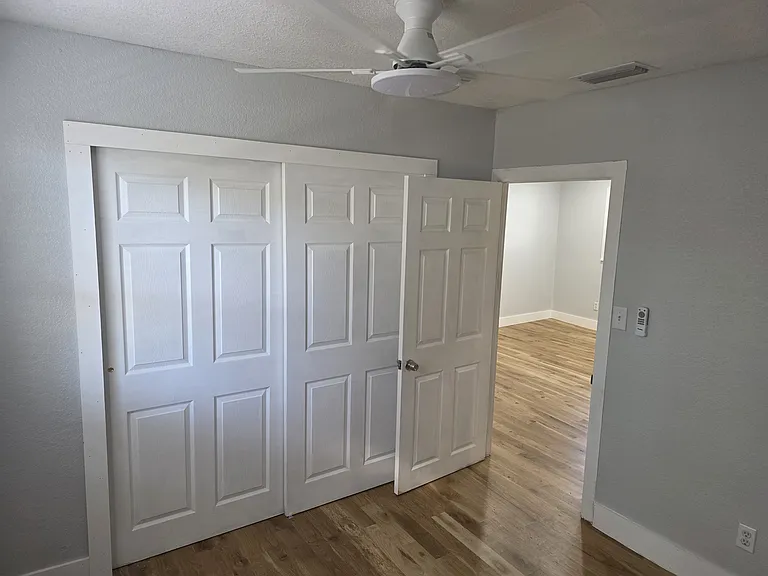 2802 Robinson Rd — Photo 7