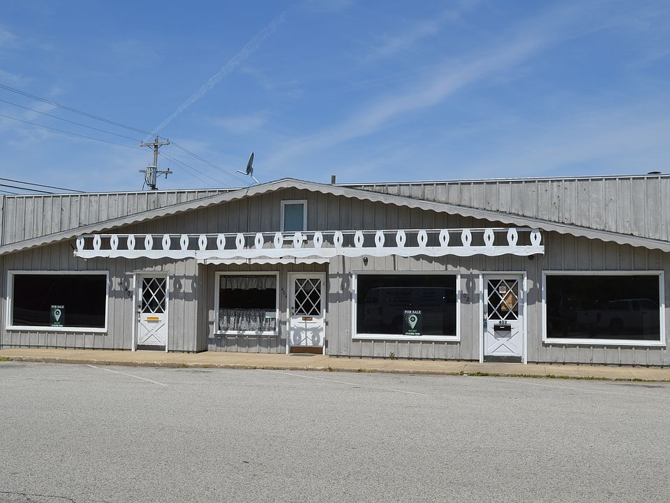 2nd image of 404 Illinois St