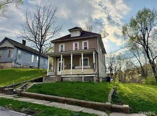 909 Union St, Hannibal, MO 63401