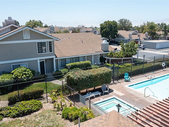 4th image of 274 Riverview Way