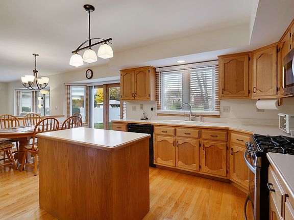 5th image of 14744 Augusta Ln