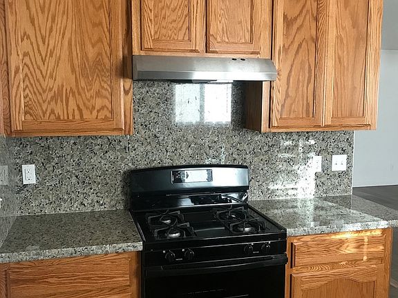 4th image of 2600 S Kloth Dr